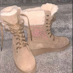 Girls Bear Paw Boots